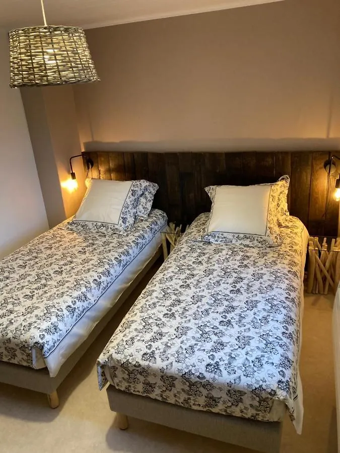 Le Clos Bo-M Marignieu Bed & Breakfast